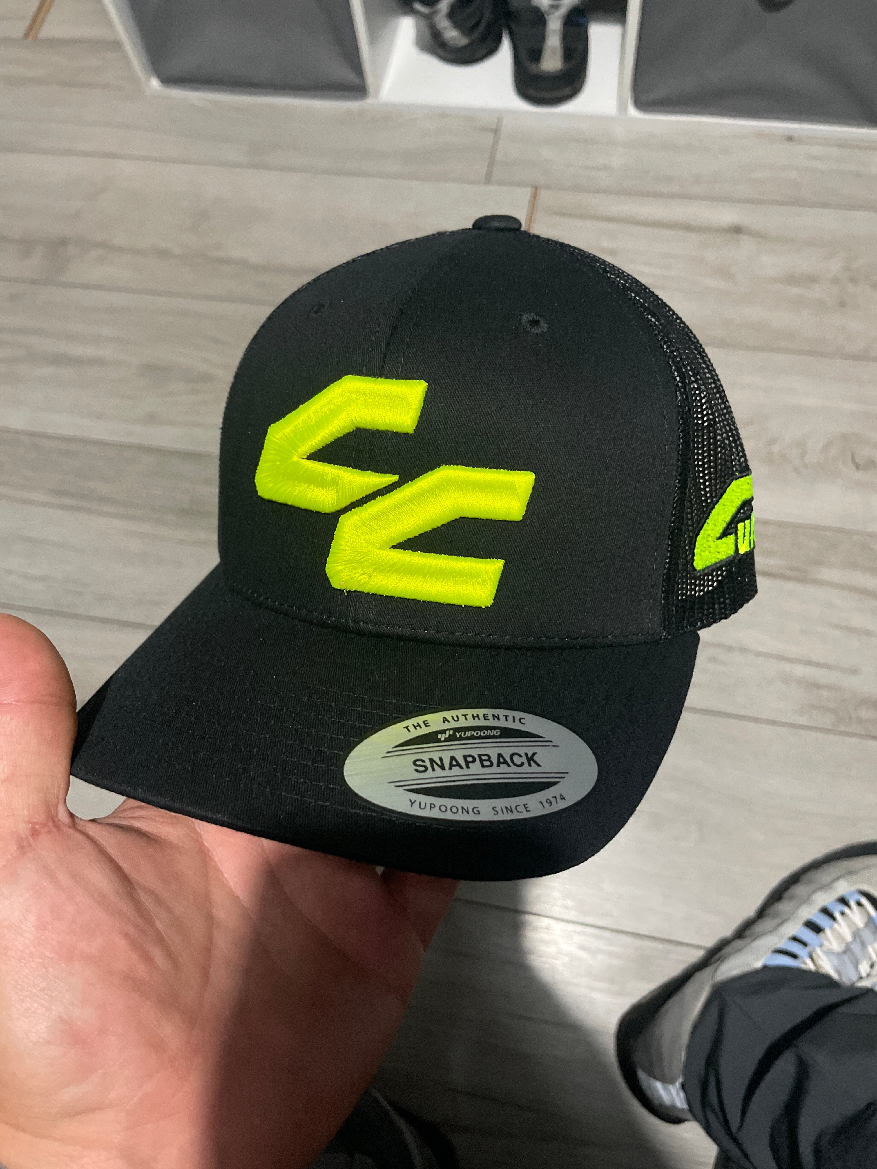 CC 3D logo - NEON/BLACK