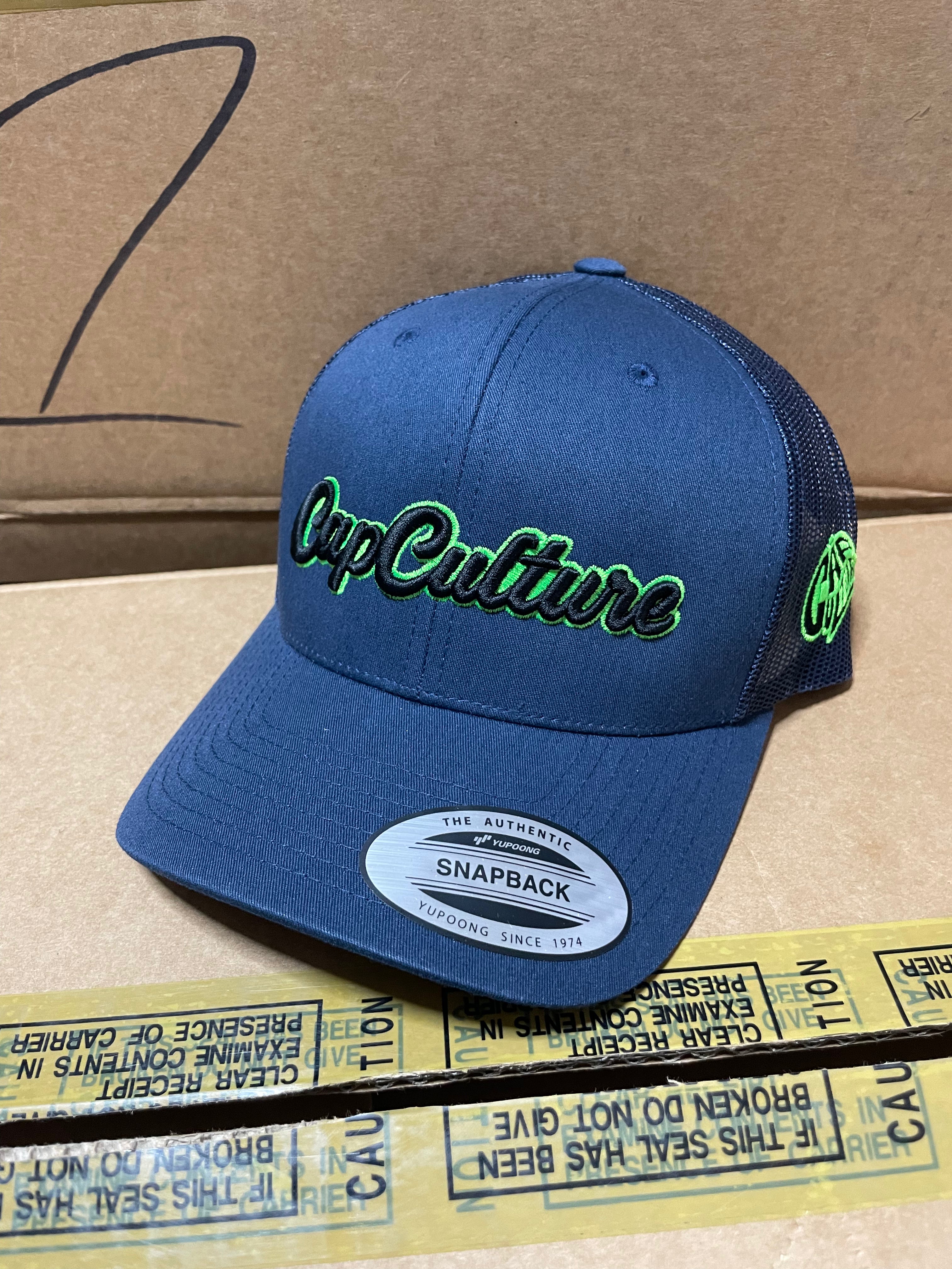 Capculture FONT - NAVY/NEON