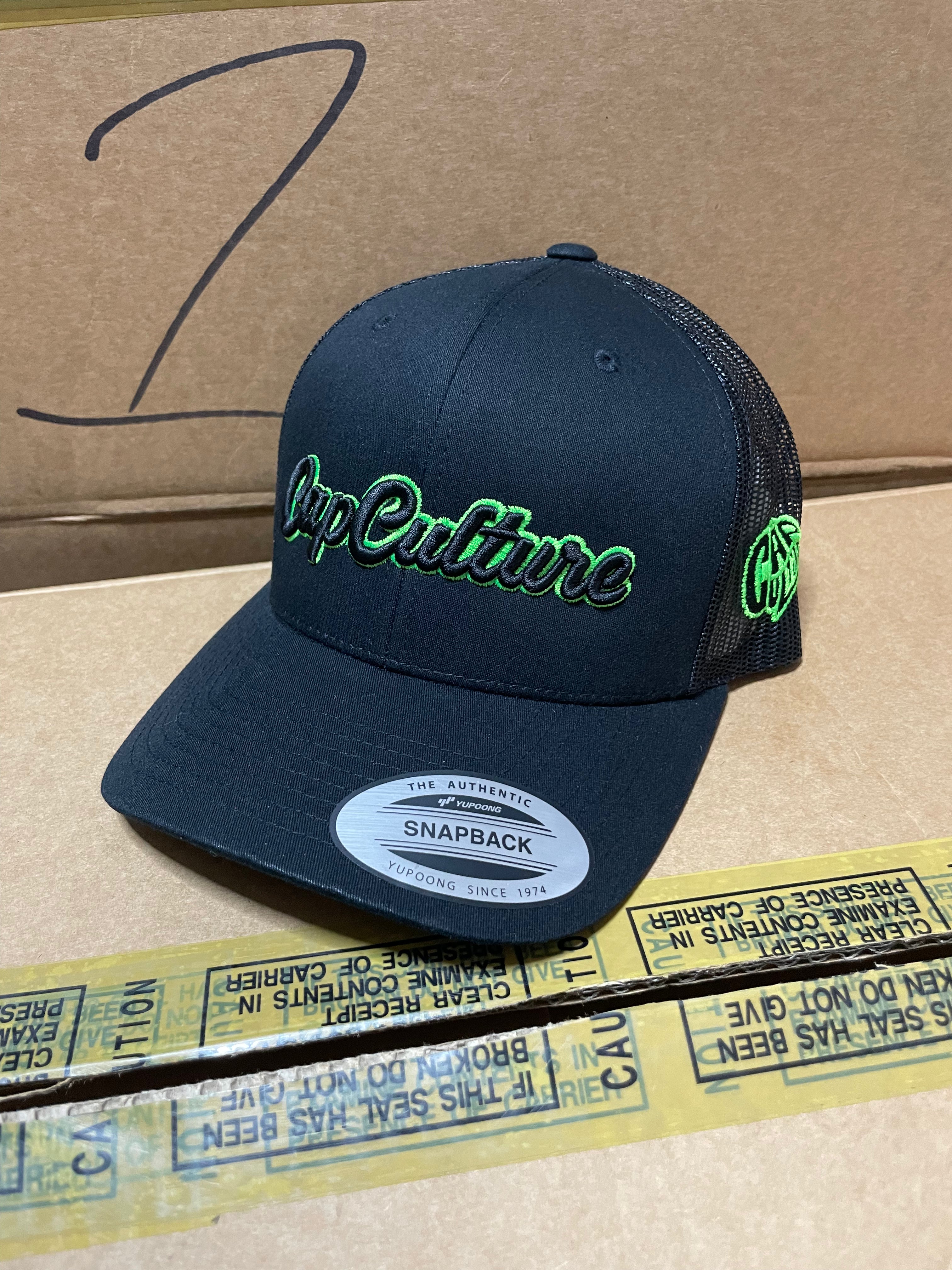Capculture FONT - BLACK/NEON