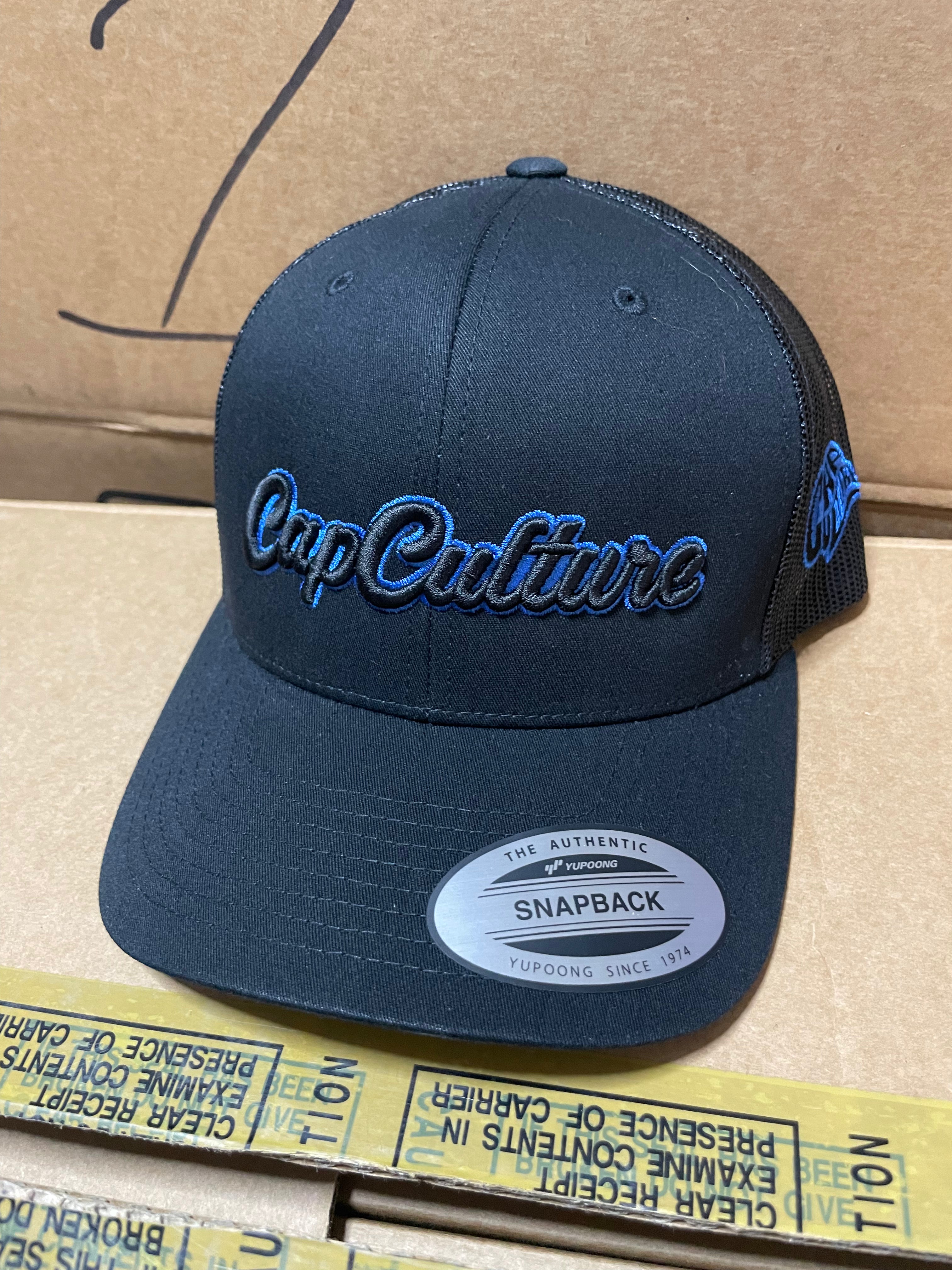 Capculture FONT - BLACK/BLUE